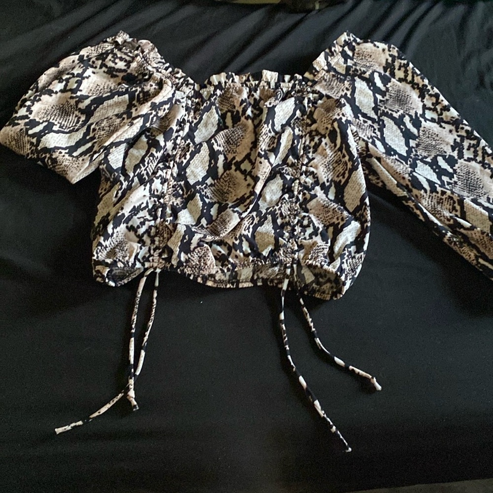 Ripped/cinched crop top